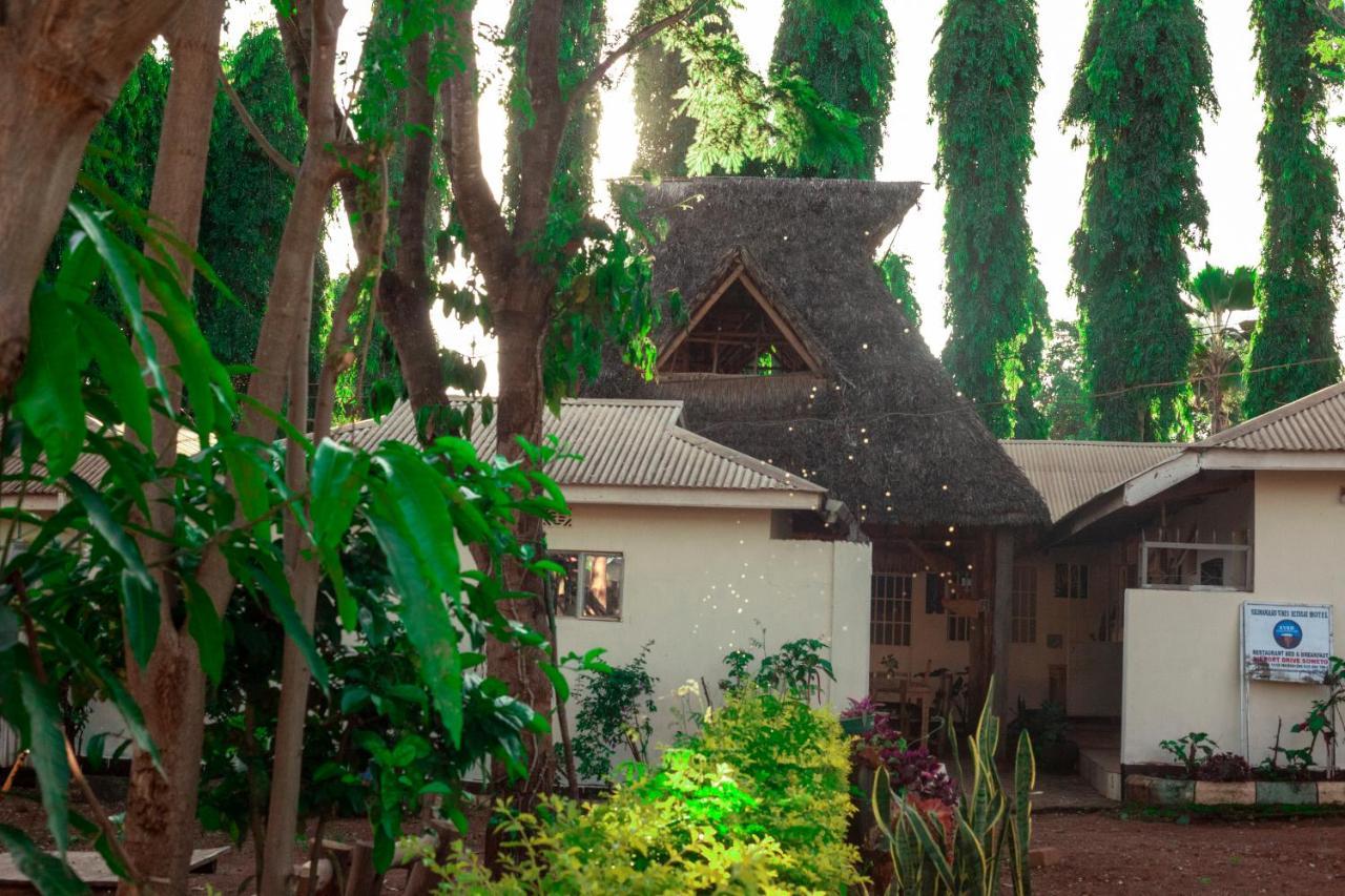 The Secret Garden Hotel Moshi Eksteriør bilde