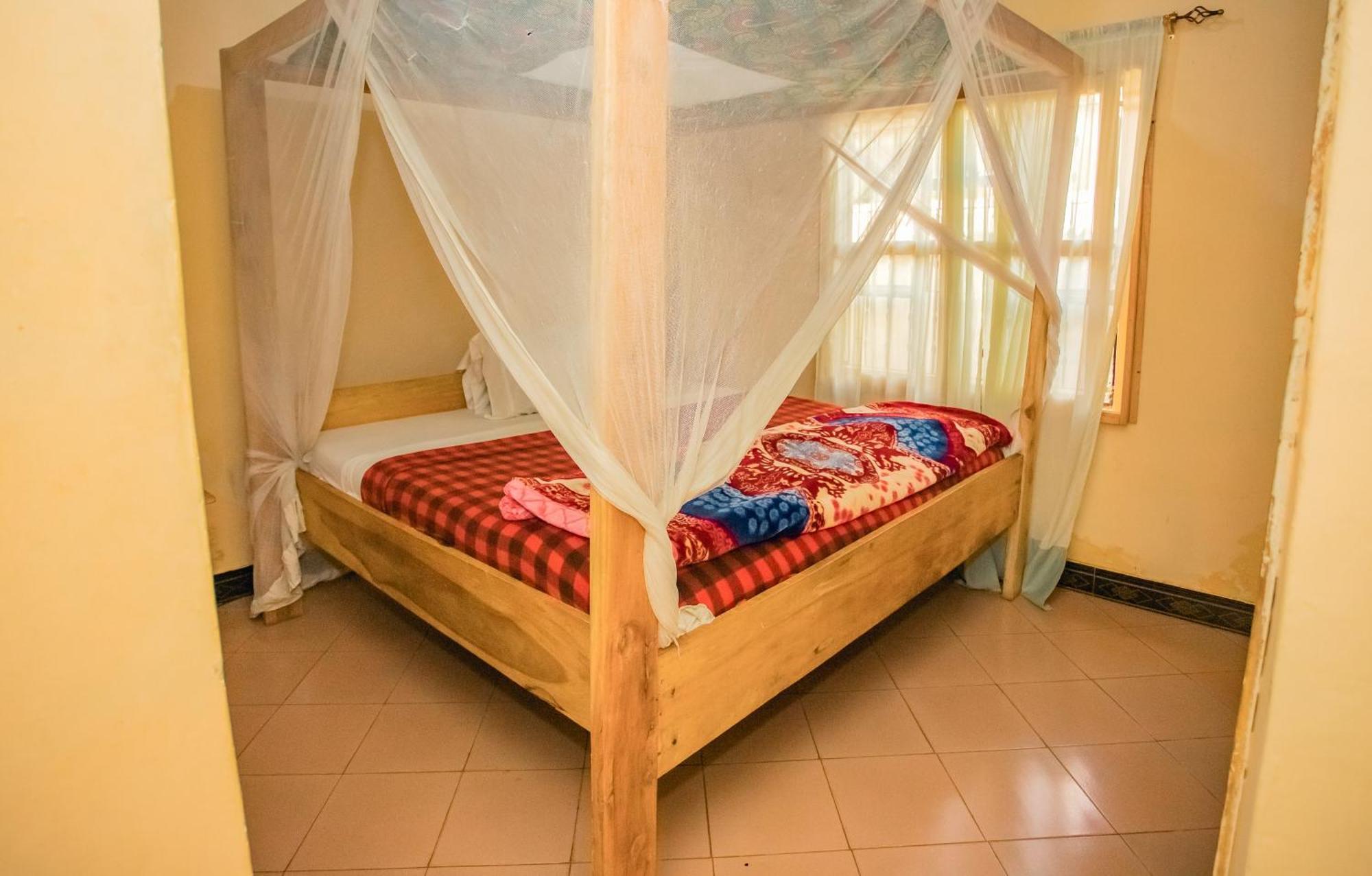 The Secret Garden Hotel Moshi Rom bilde